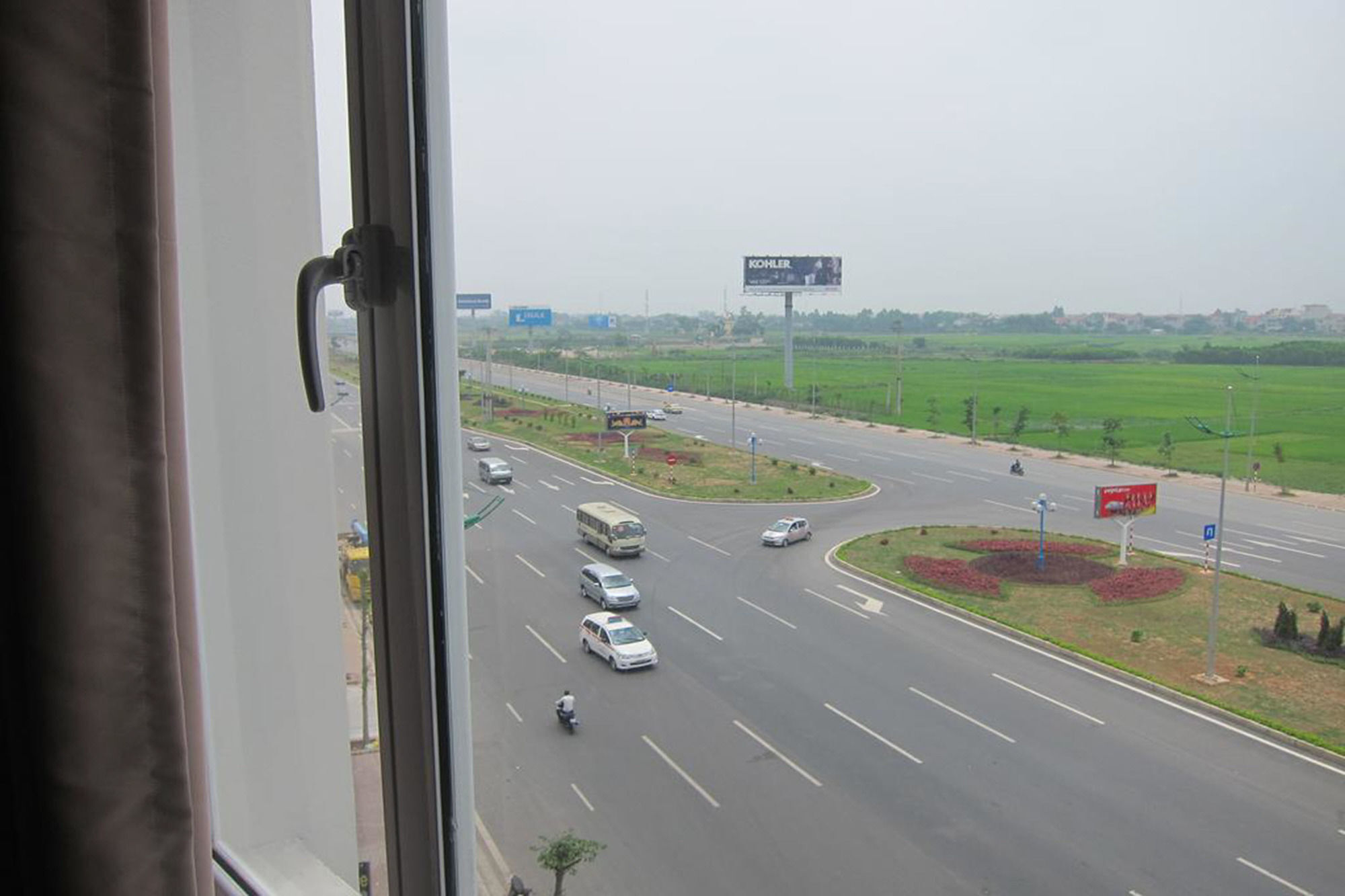 Dragon Airport Hotel Noi Bai Bagian luar foto