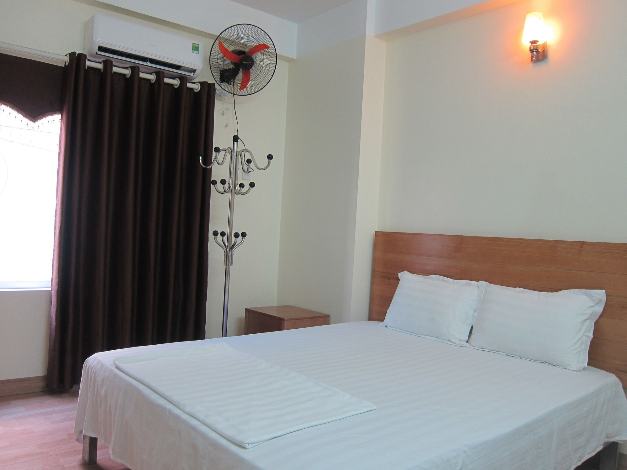 Dragon Airport Hotel Noi Bai Bagian luar foto